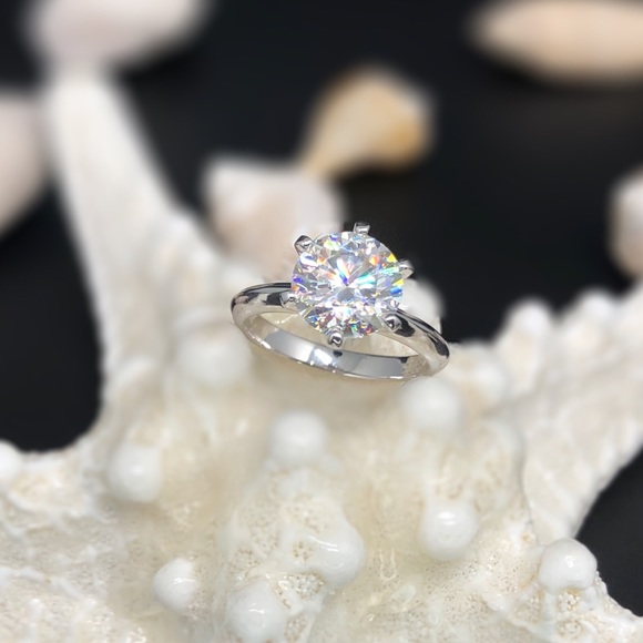 Moissanite ring set with certificate - Picture 13 of 16